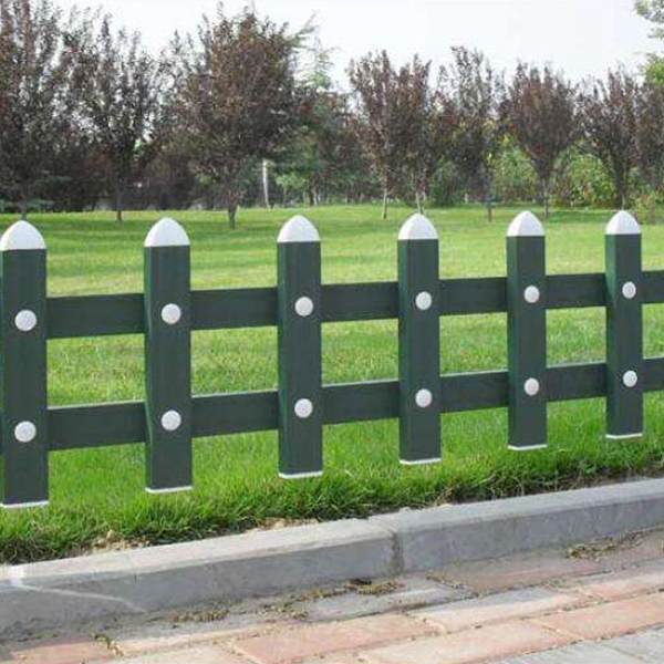 pvc草坪围栏
